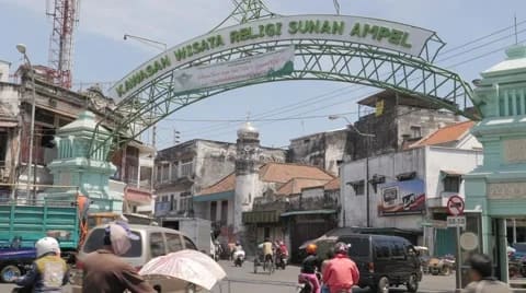 MASJID SUNAN AMPEL