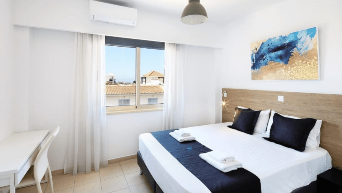 Elysia Park Apartments