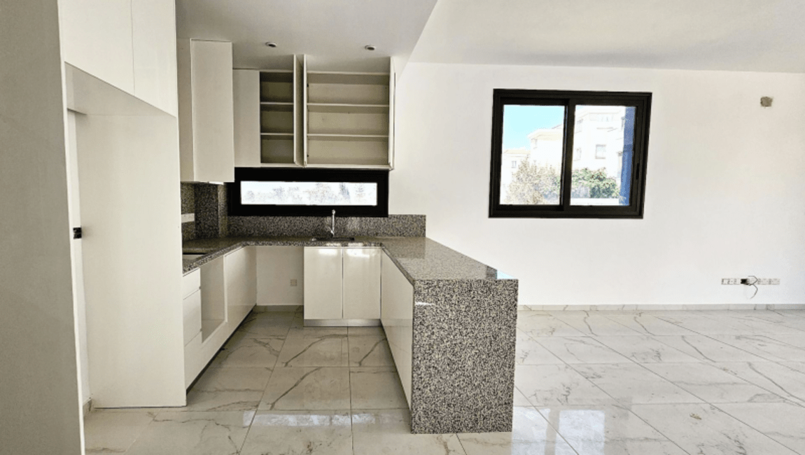 New Modern Villa for sale in Anavargos