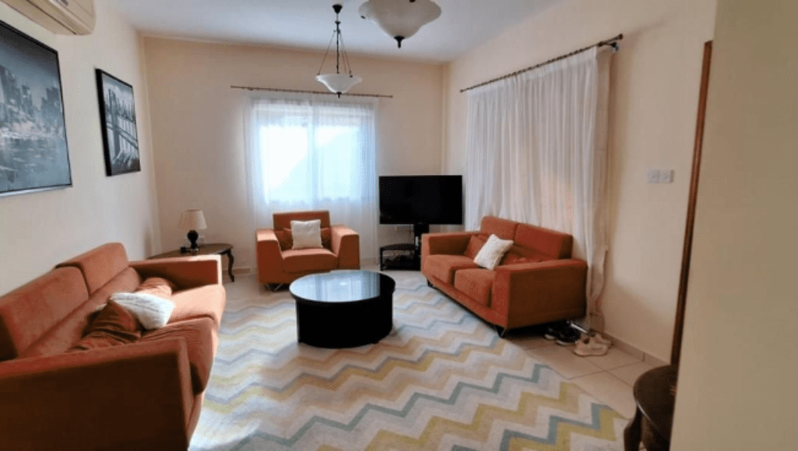 Окрема вілла з 4 спальнями в районі Гробниць Царів