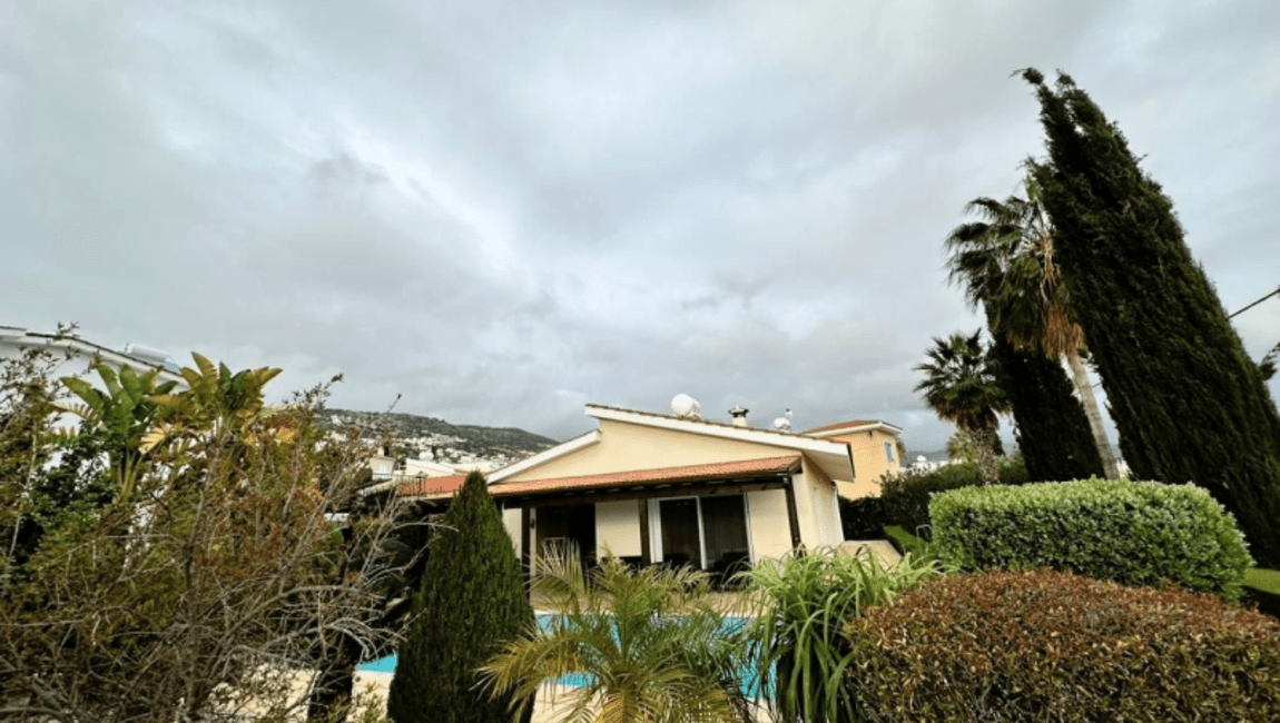 House for sale in Pegia