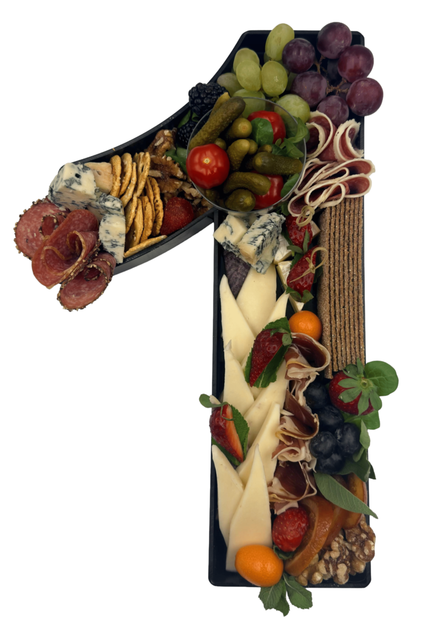 Platou cifra 1 - Pret platou 119 lei Pretul nu include garantia sau suportul platoului.Fotografia este doar cu titlu de prezentare.Platoul include produse de charcuterie, dar aspectul final poate varia in functie de disponibilitatea ingredientelor si de creativitatea bucatarului din ziua respectiva (cantitati, aranjament sau tipuri similare de produse). 