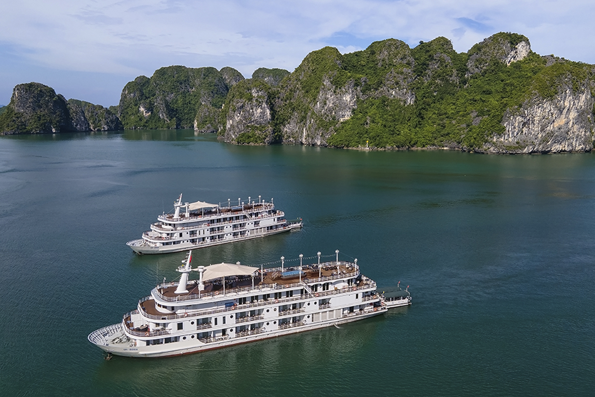 Paradise Vietnam's Cruises