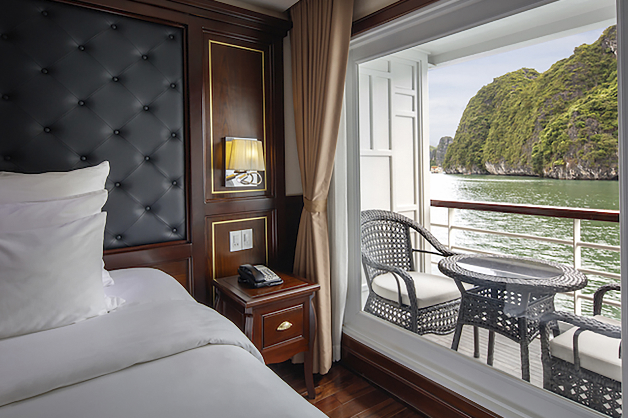 Paradise Vietnam's Cruises