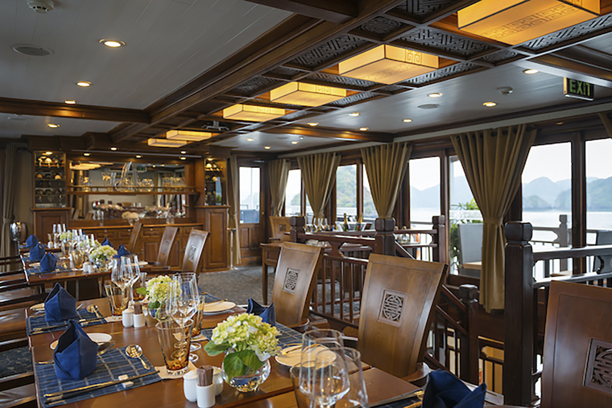 Paradise Vietnam's Cruises