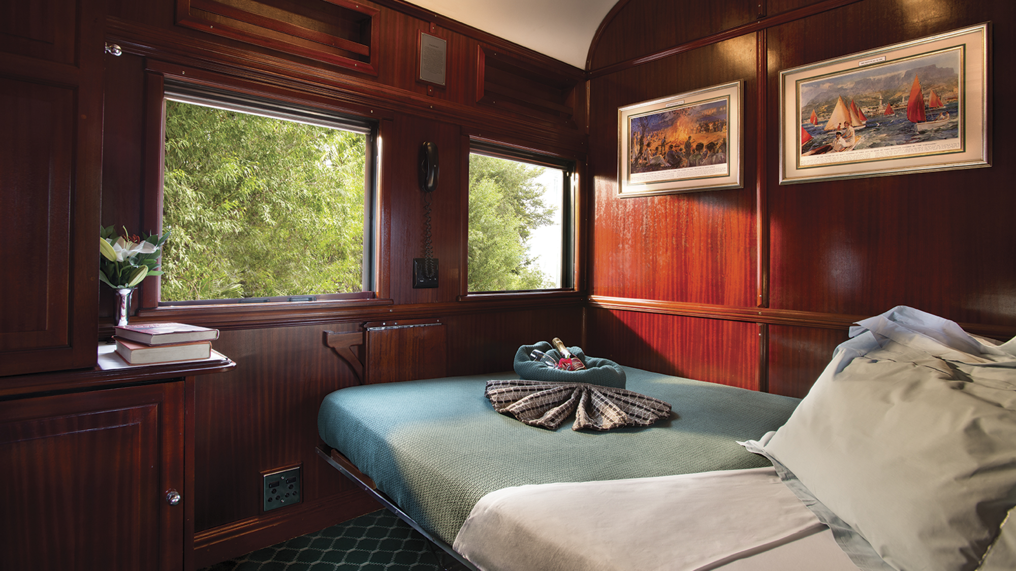 Rovos Rail - Pullman suite bed