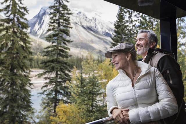 Rocky Mountaineer - Classic Rocky Mountains Rail Adventure
