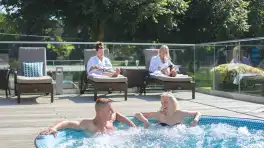 St Pierre Park - Hot tub