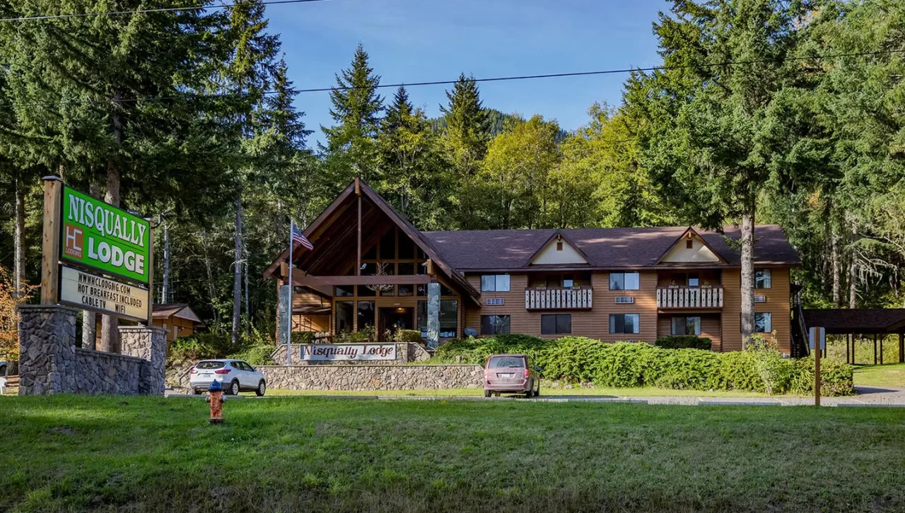 Nisqually Lodge, Ashford