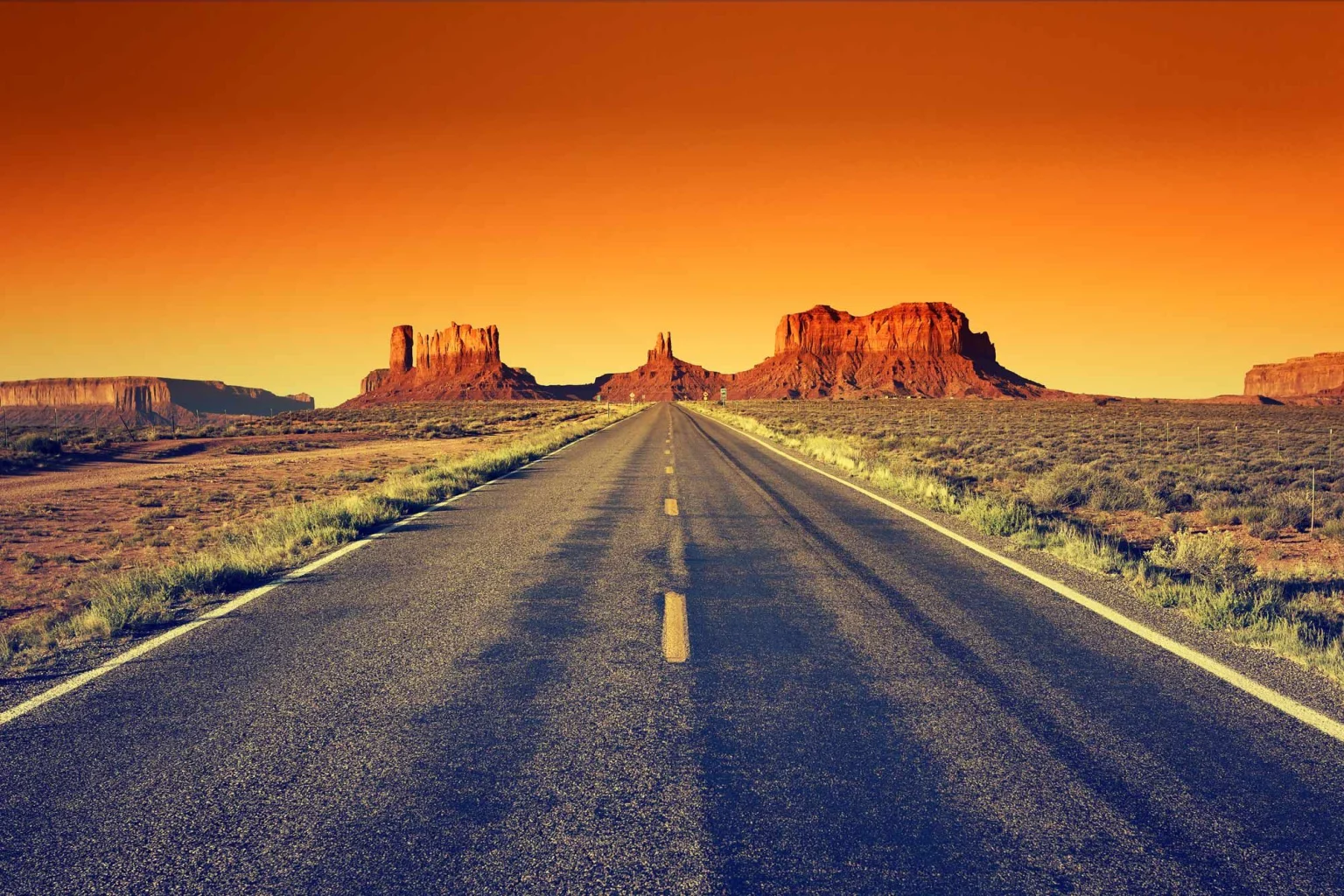 Arches, Canyonlands & Monument Valley holidays