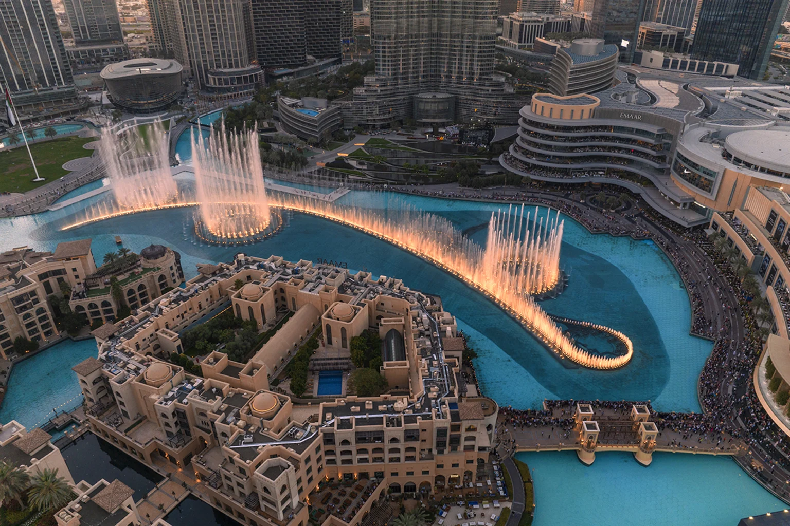 Downtown Dubai & Pearl Jumeirah holidays