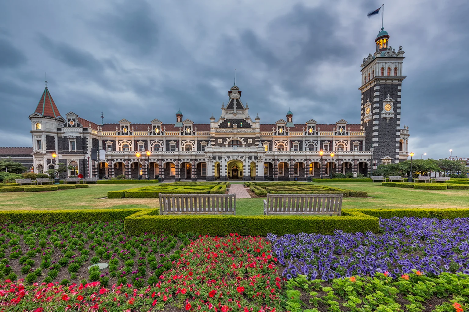 Dunedin, Invercargill & Stewart Island holidays