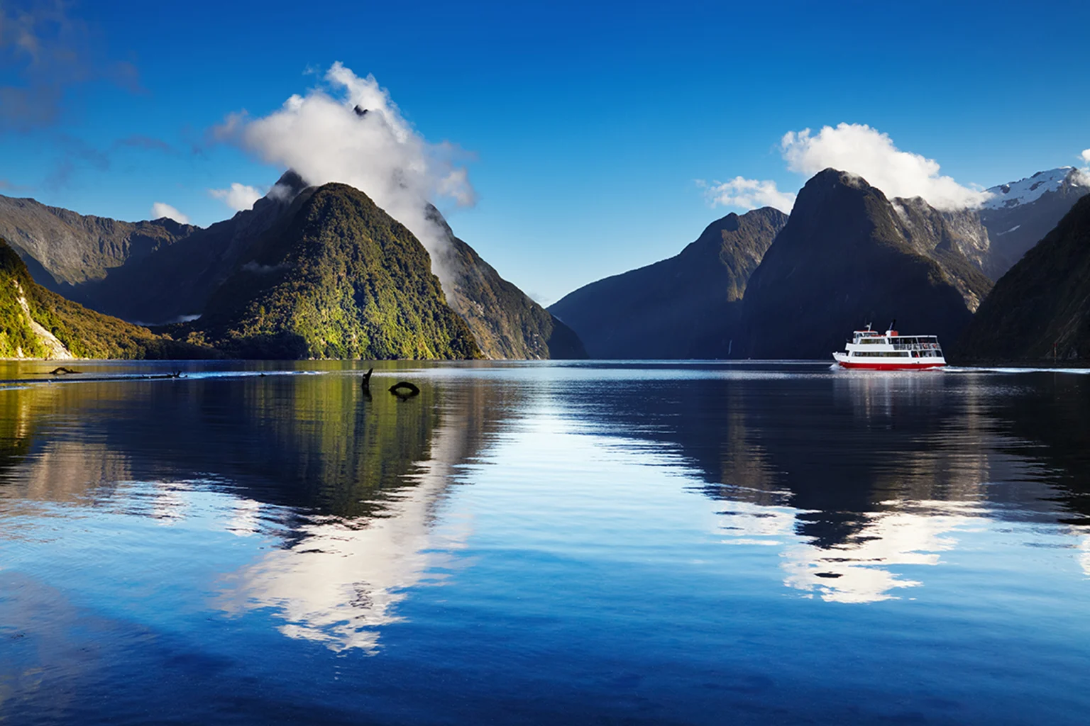 Queenstown & Fiordlands holidays