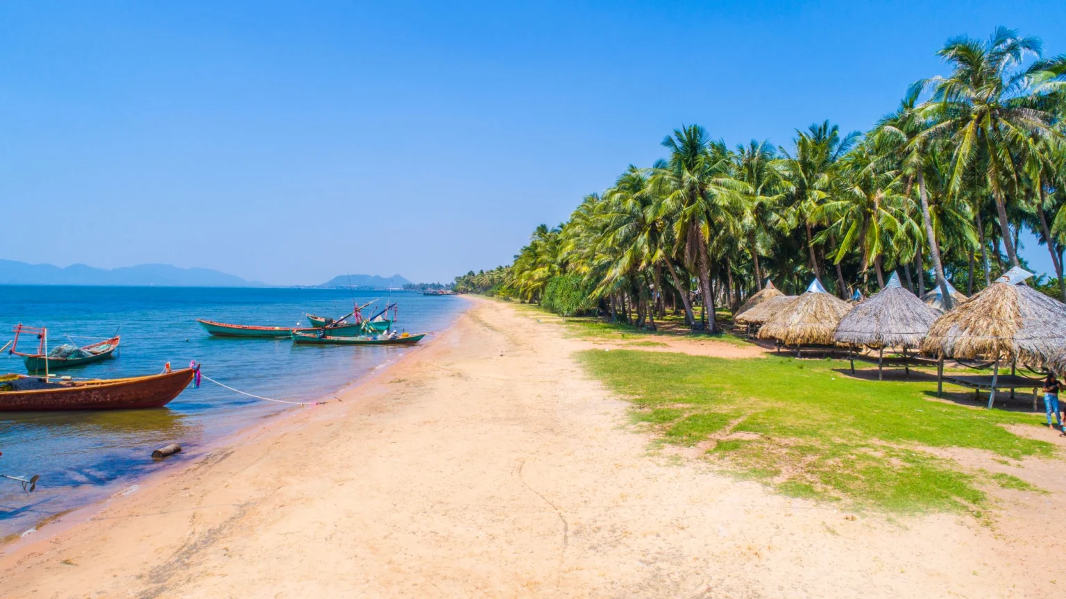 Angkol beach