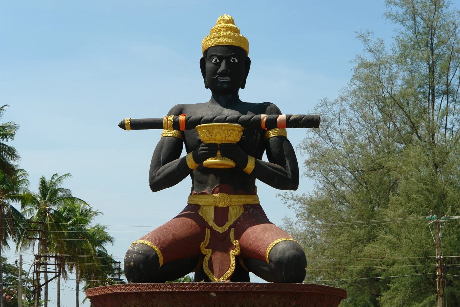 Battambang Statue