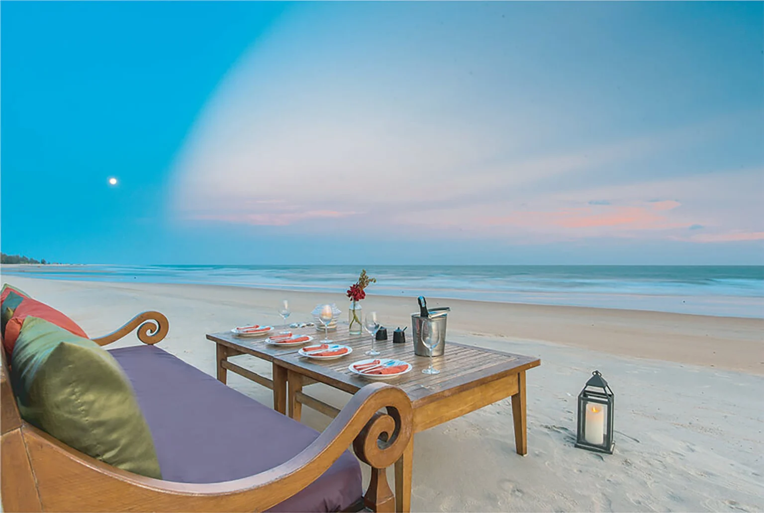 Ho Tram Beach Boutique Resort_Beach dining.jpg
