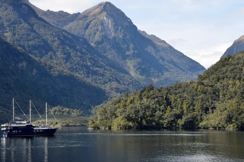 Doubtful Sound Overnight Cruise