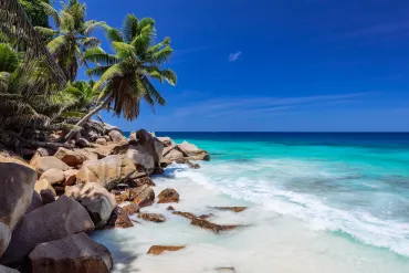 Seychelles Island Hopping with Qatar Stopover