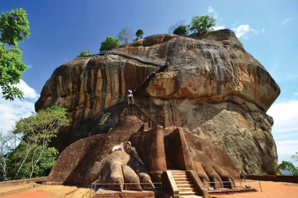 Glimpses of Ceylon