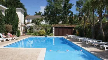 Solo traveller 7 nights at Grange Lodge in Guernsey