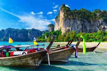 Thai Cities, Elephants and Beach