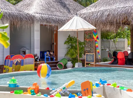 OZEN LIFE MAADHOO Kids Club