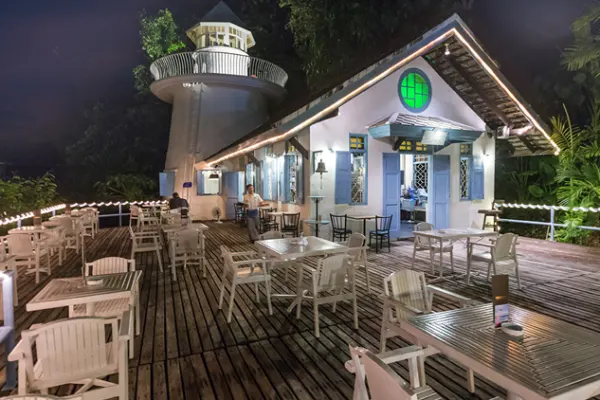 LighthouseBar