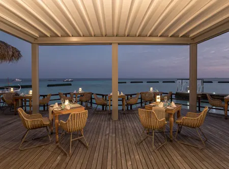 Constance moofushi maldives  bs manta restaurant hd
