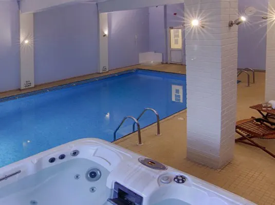 Hall  Indoor Pool and Hot Tub