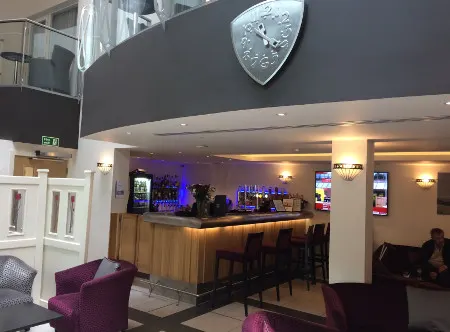 Mannin  Bar Lounge