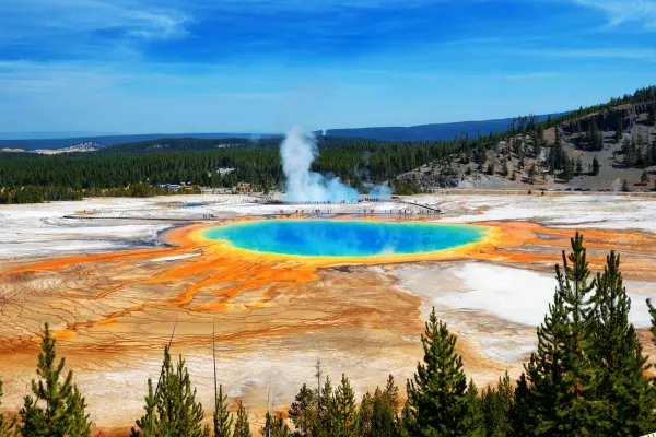 Yellowstone National Park holidays