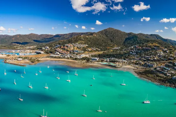 Central Queensland &amp; Whitsundays holidays