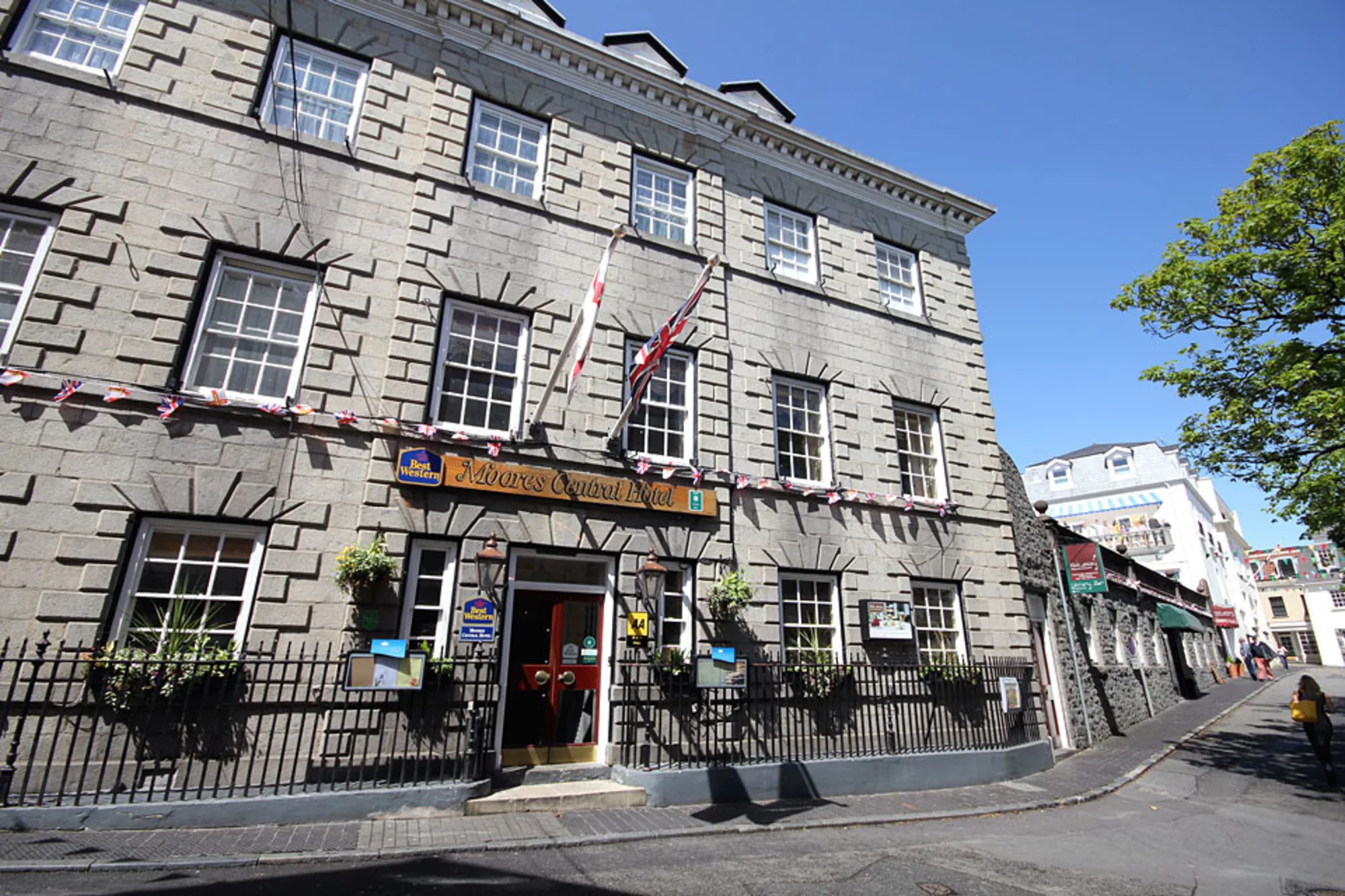 Frontage entrance