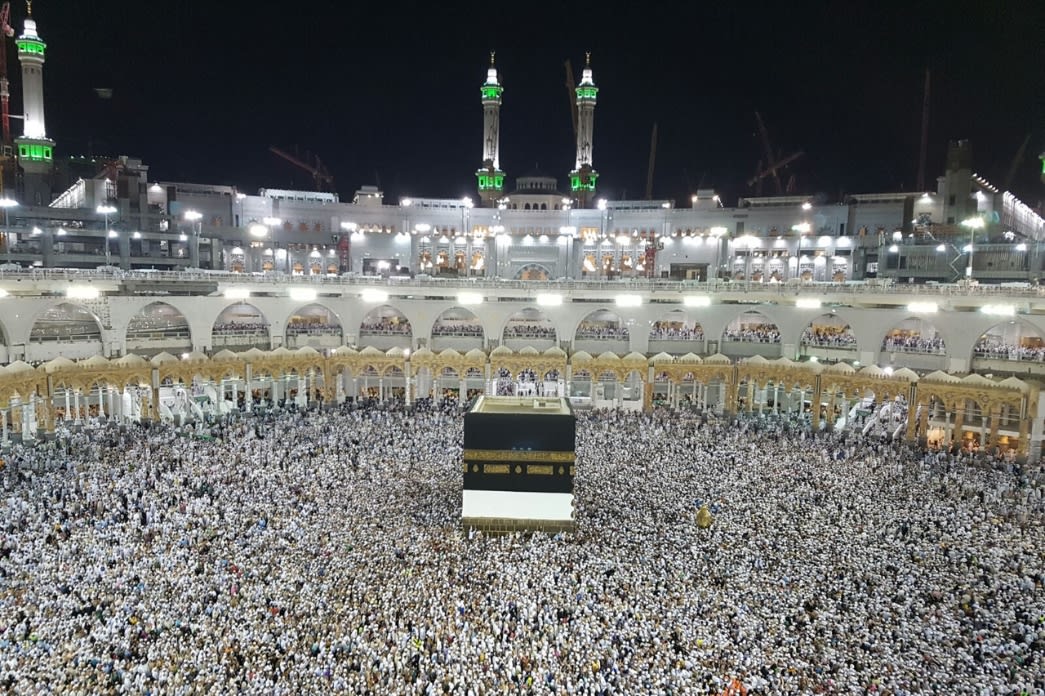 How to Avoid Scams When Booking Umrah Packages Online