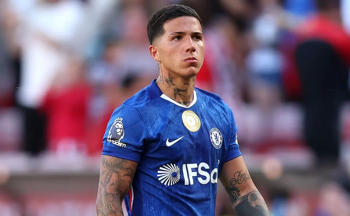 Enzo Fernández Joins Manchester City in Record £125m Transfer From Chelsea