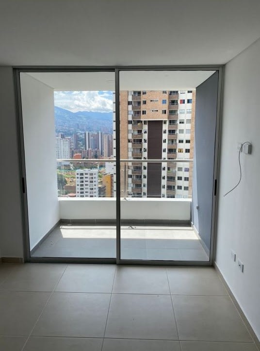 Venta de apartamento en La Doctora, Sabaneta - 1