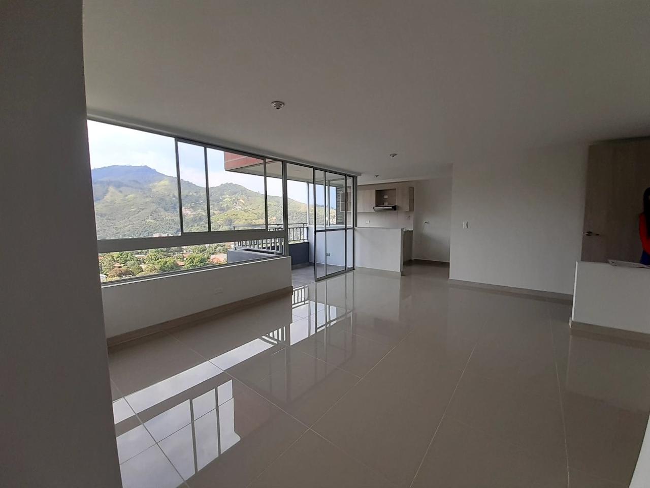 Venta de apartamento en Suramérica, Itagüí - 1