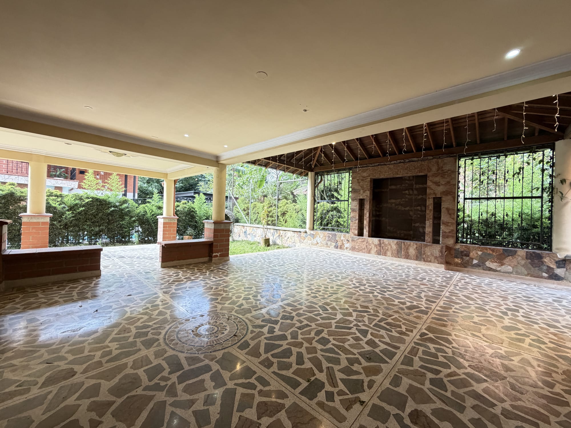 Casa exclusiva en venta en Cañaveralejo, Sabaneta - 1