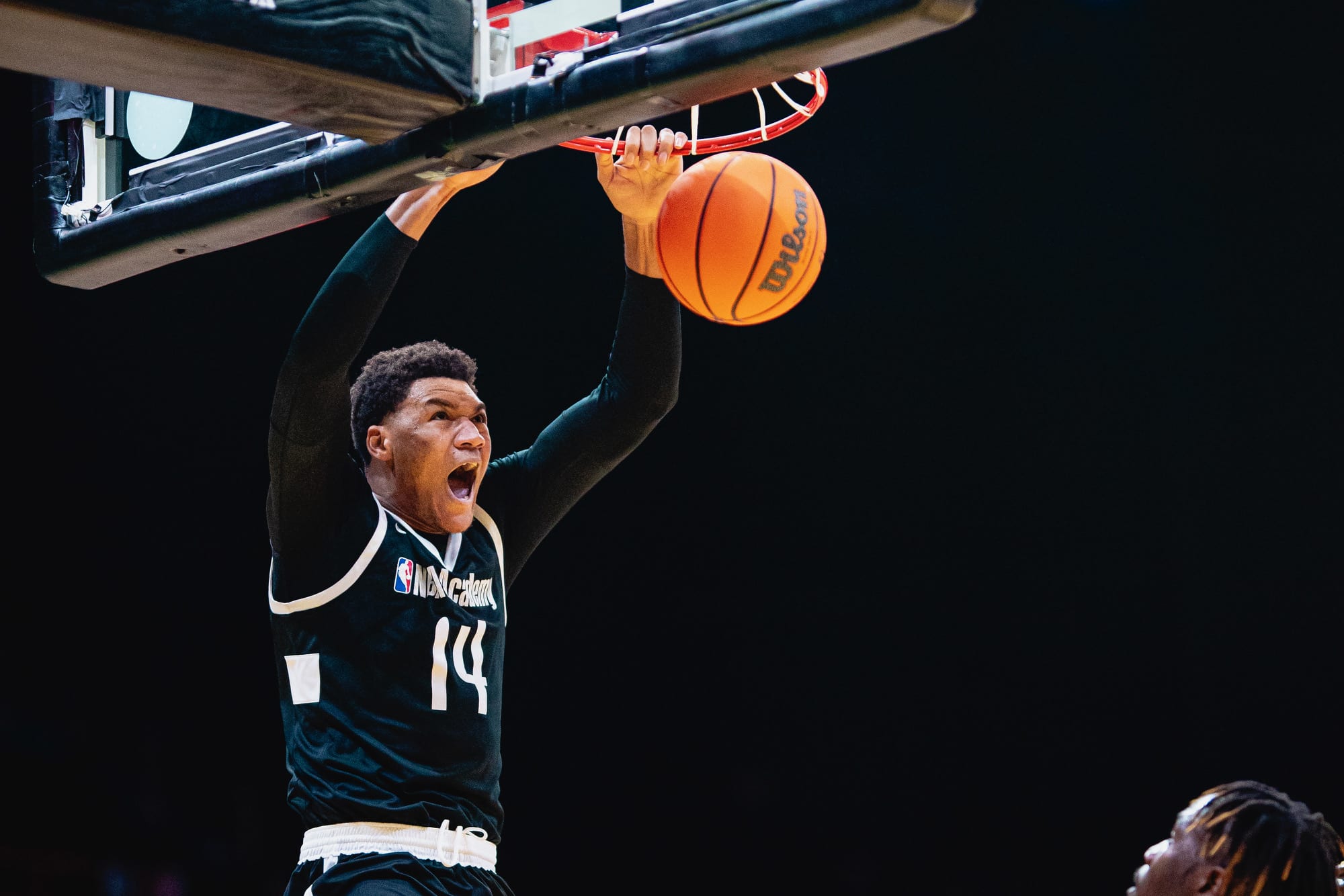 Oilada jinsiy aloqa (rus telekorsatuvi) Yalangoch sportchi ayollar