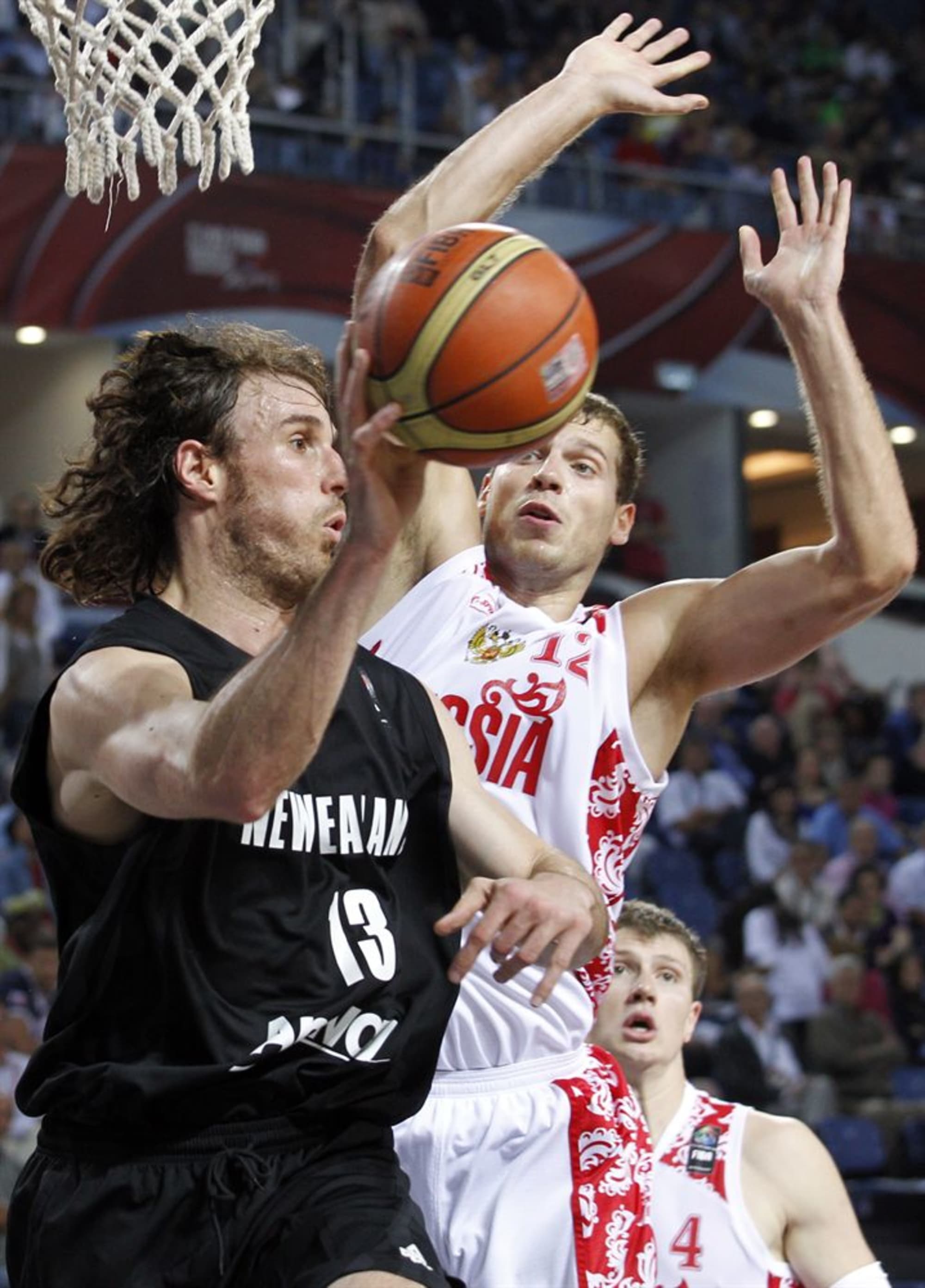 NZL - Battle-hardened Frank keeps Tall Blacks place | FIBA Basketball