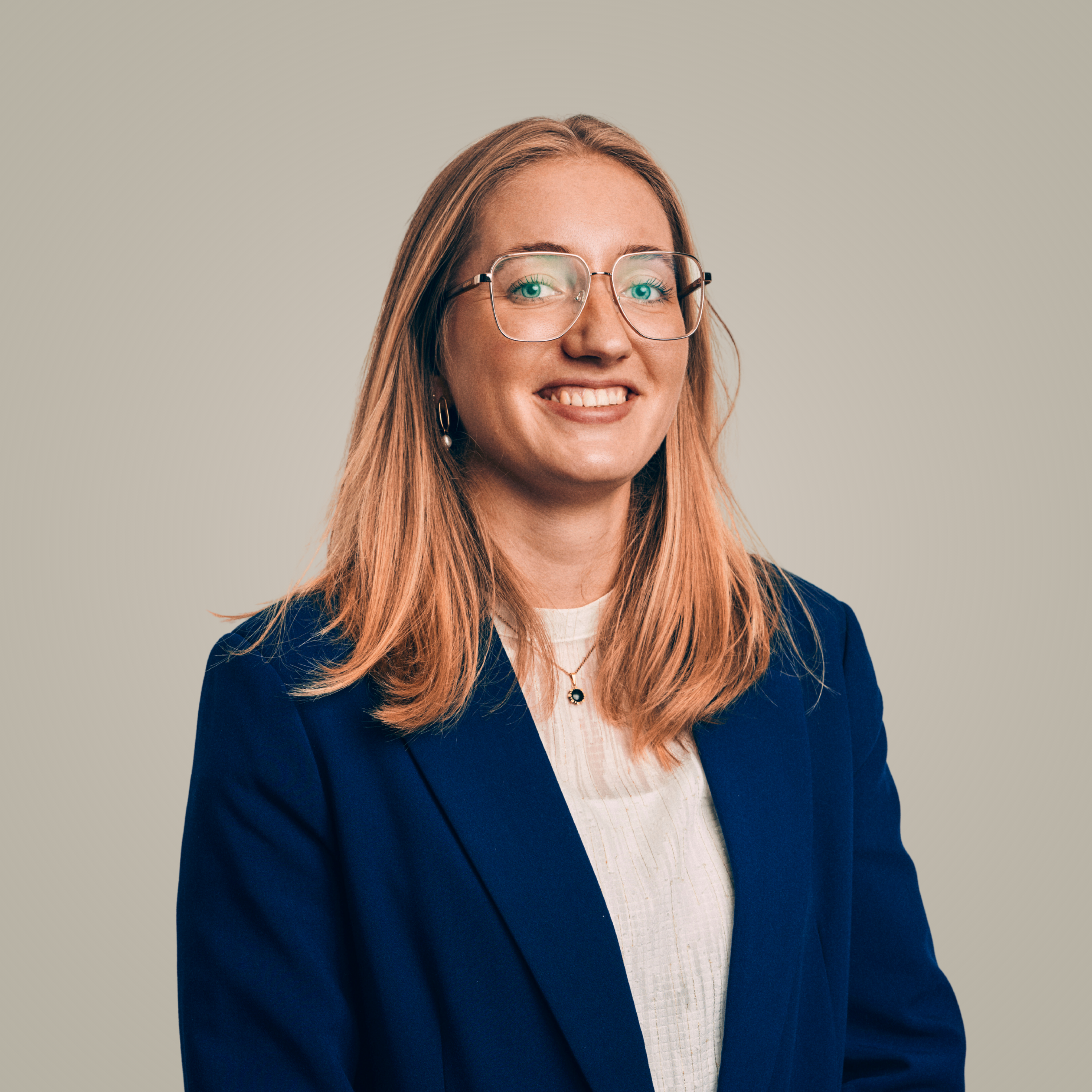 Estelle — HR- & Officemanager