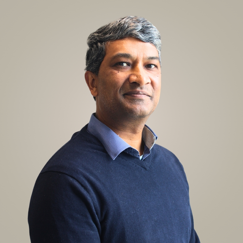 Suresh — Senior Java Developer