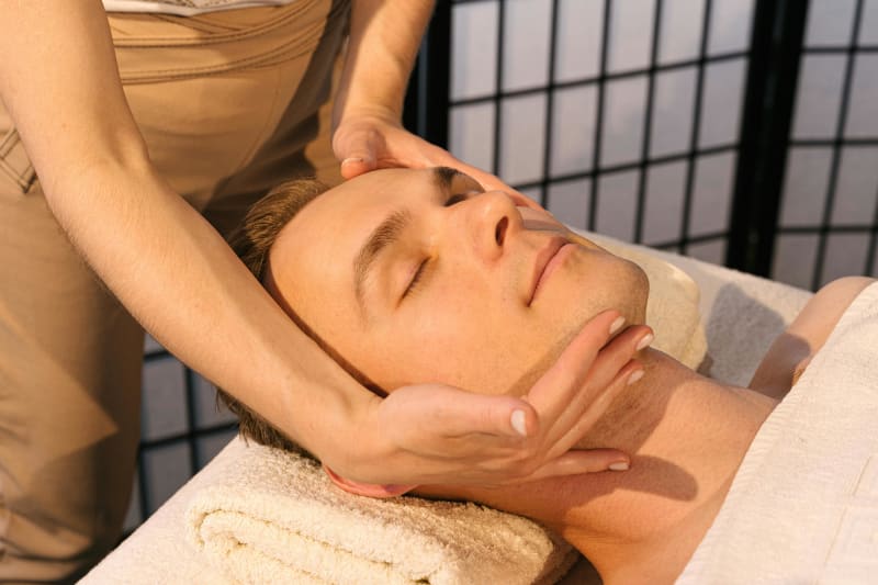 Six Hand Massage