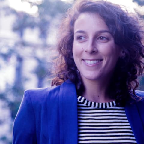 Profile photo of Thais D.