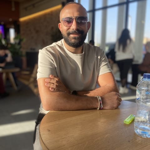 Profile photo of Hesham H.