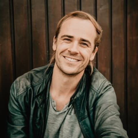 Profile photo of Felix F.