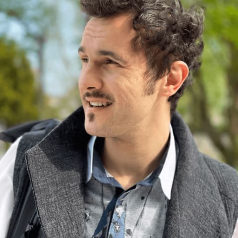 Profile photo of Leonard C.