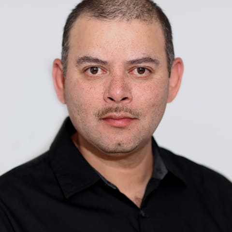 Profile photo of Omar V.
