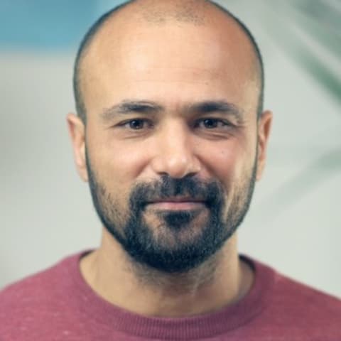 Profile photo of Taha  S.