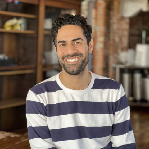 Profile photo of Razi J.